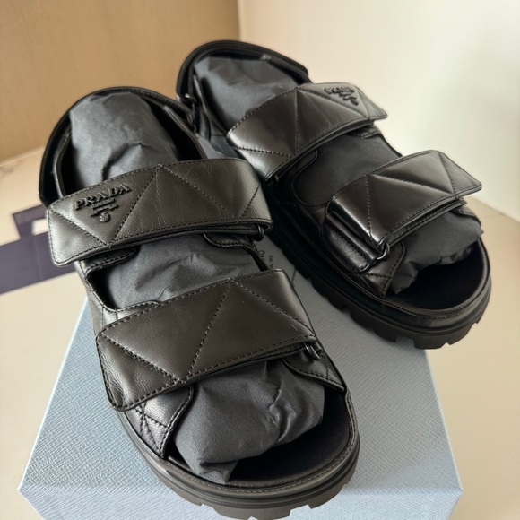 🖤NEW🖤PRADA Quilted Leather Strap Sandals, 40 - Picture 3 of 15